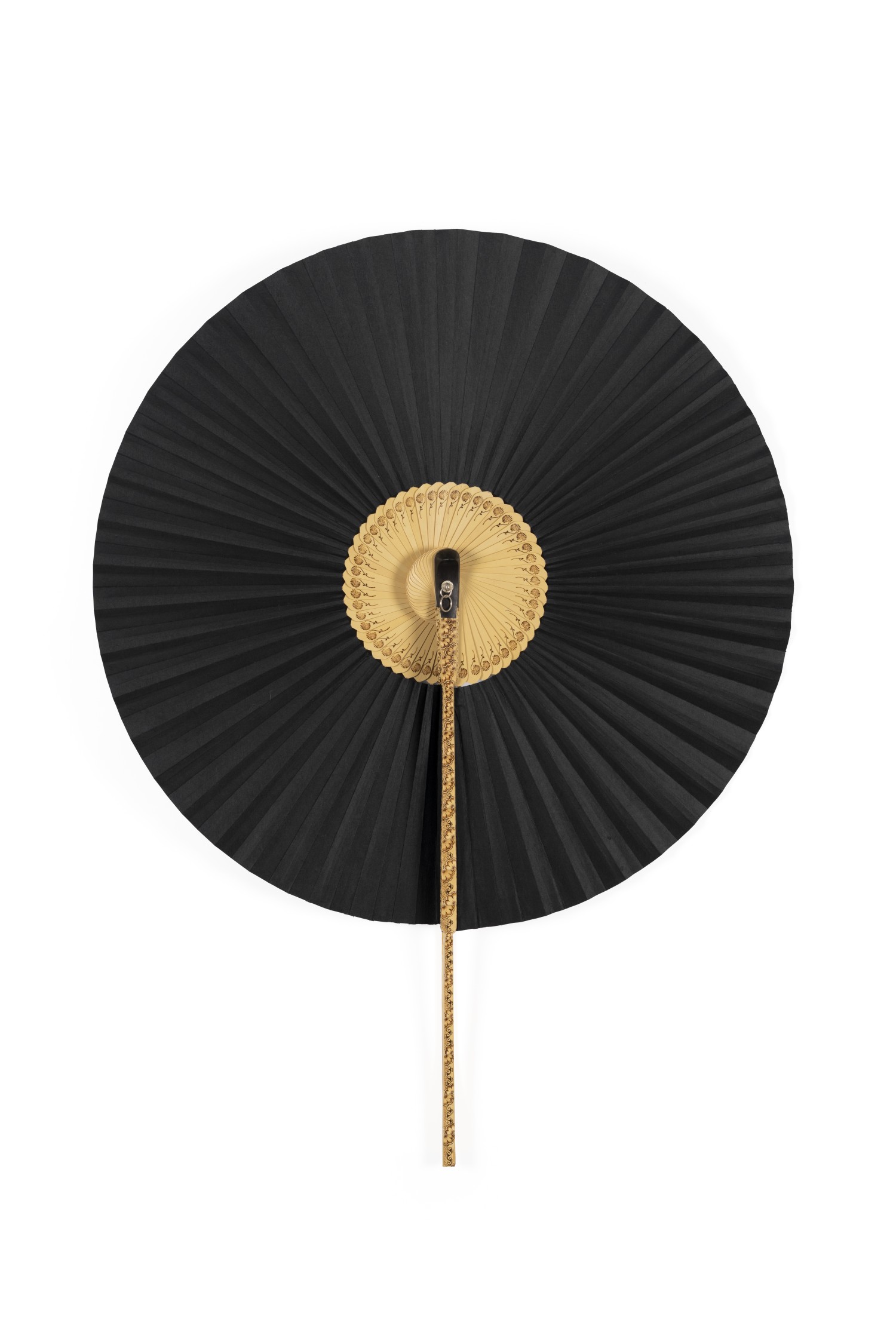 윤선   94 × 68 cm,   등-흑단, 사북-은, 선면지-염색한지 